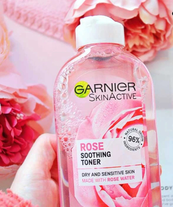 تونر گیاهی و آرامش بخش پاک کننده صورت حاوی عصاره گل رز گارنیر